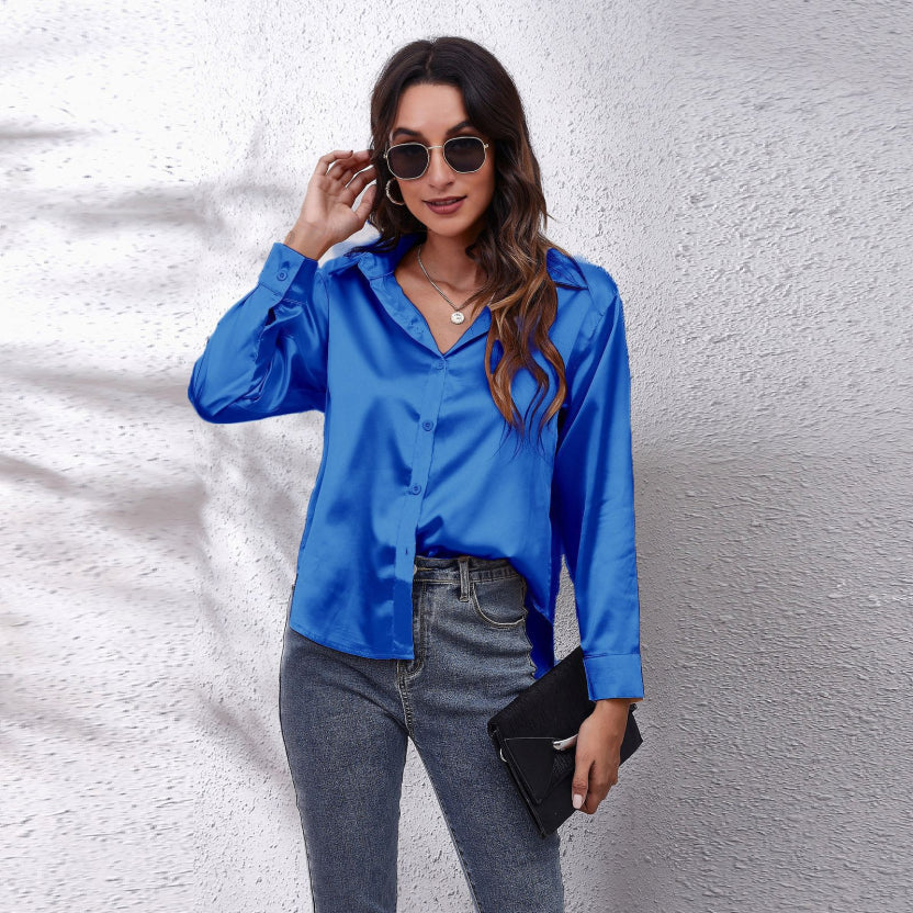 Women’s lightweight button-up shirt