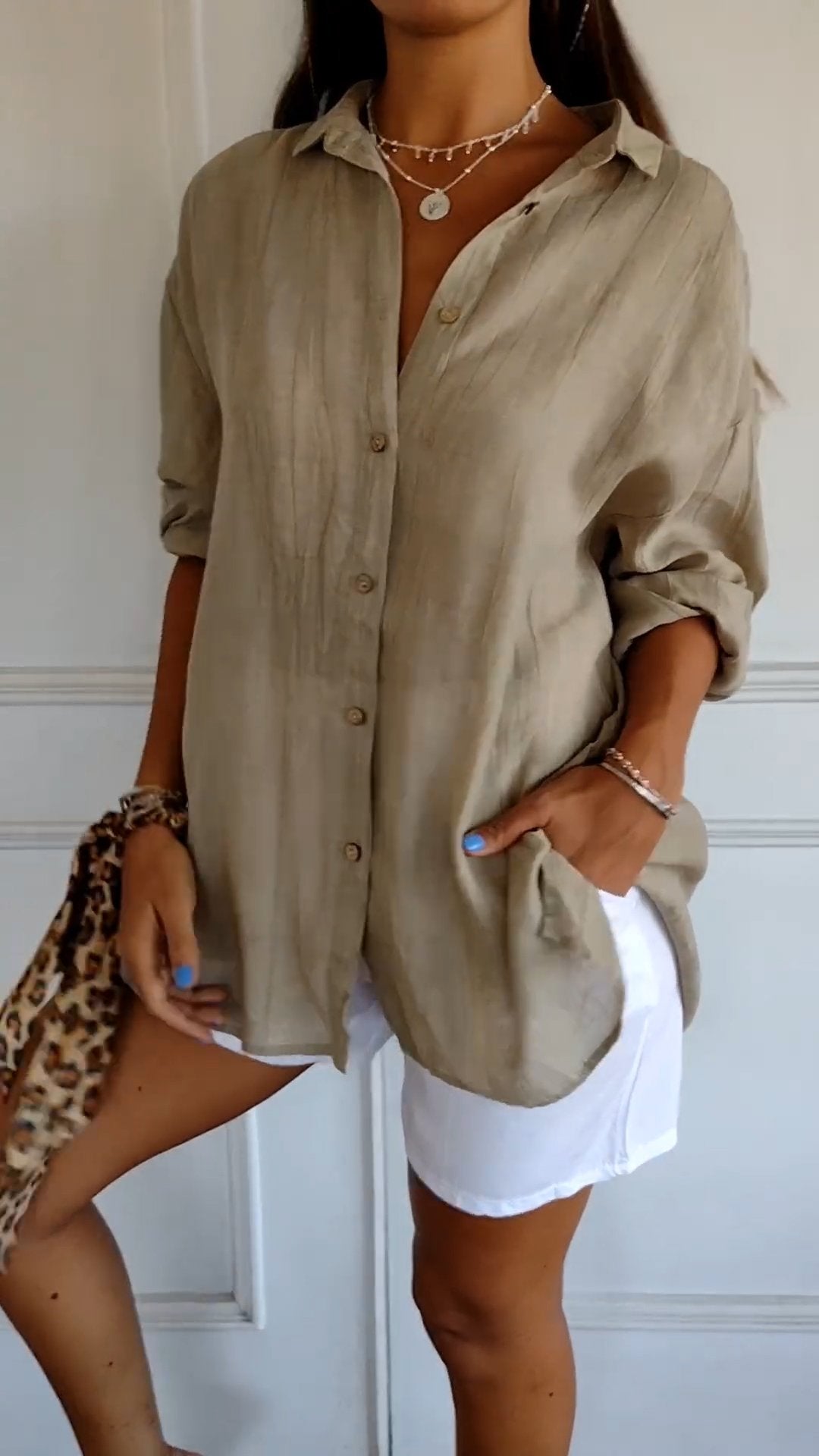 Women’s relaxed button-down shirt